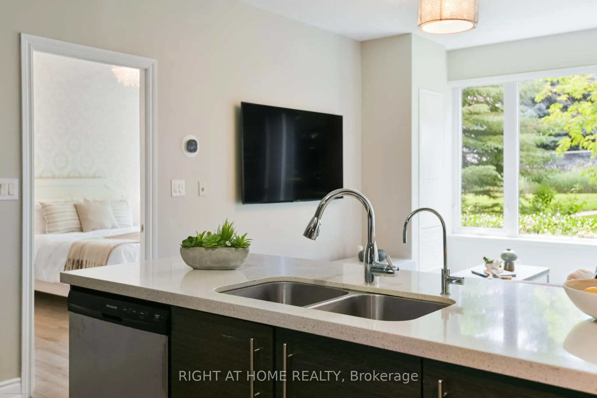 277 South Park Road #115