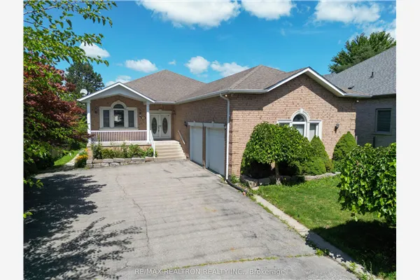 36A Puccini Drive