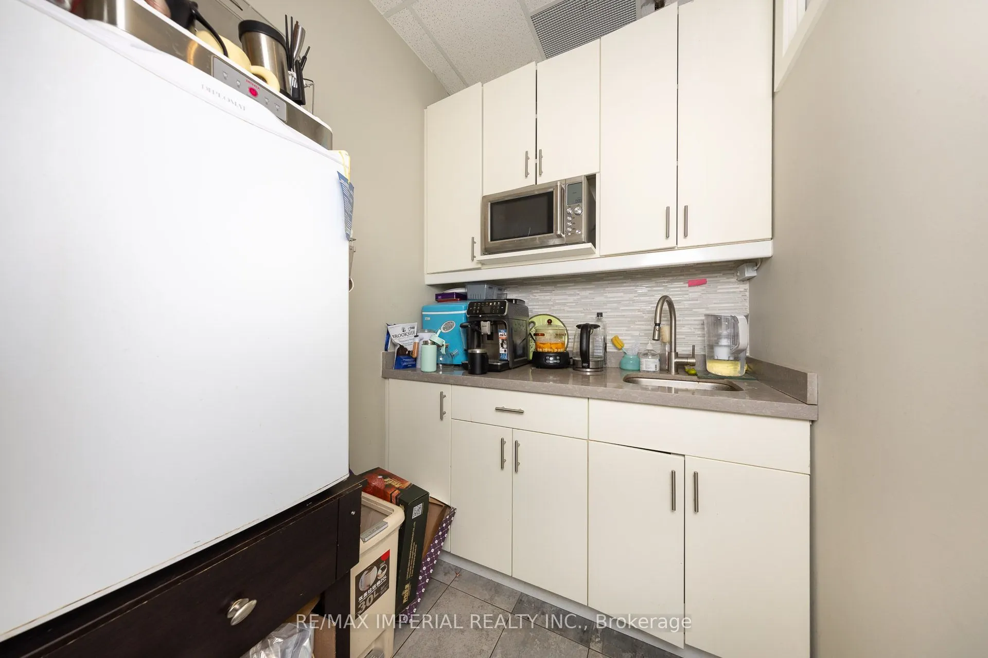 7191 Yonge Street #803