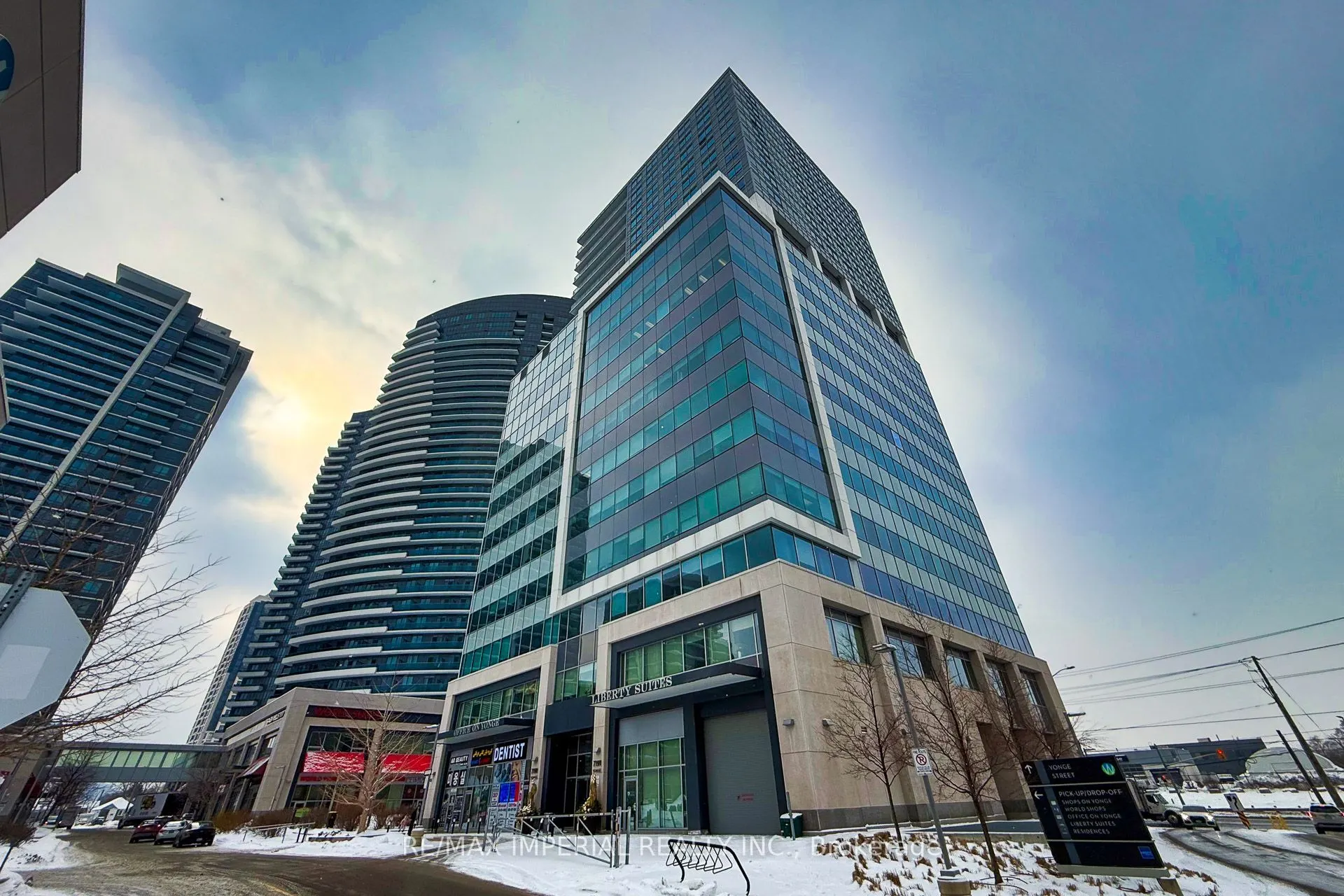 7191 Yonge Street #803