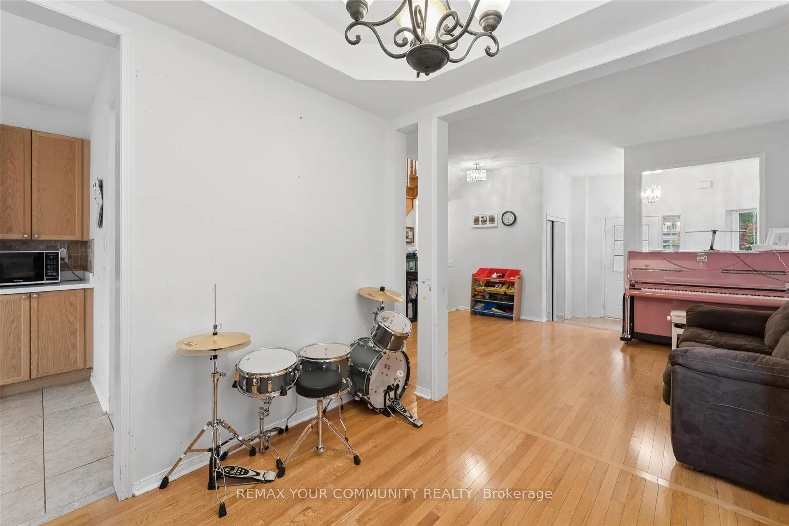 44 Antique Drive