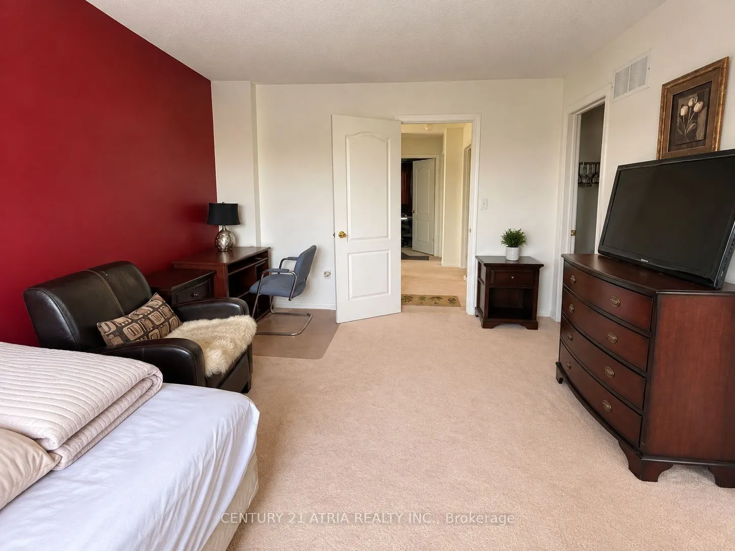 28 Interlacken Way