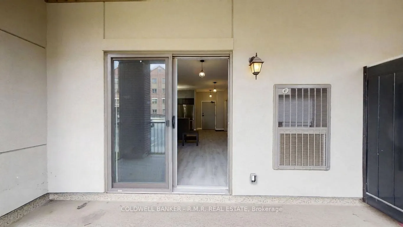 157 Wellington Street E #103