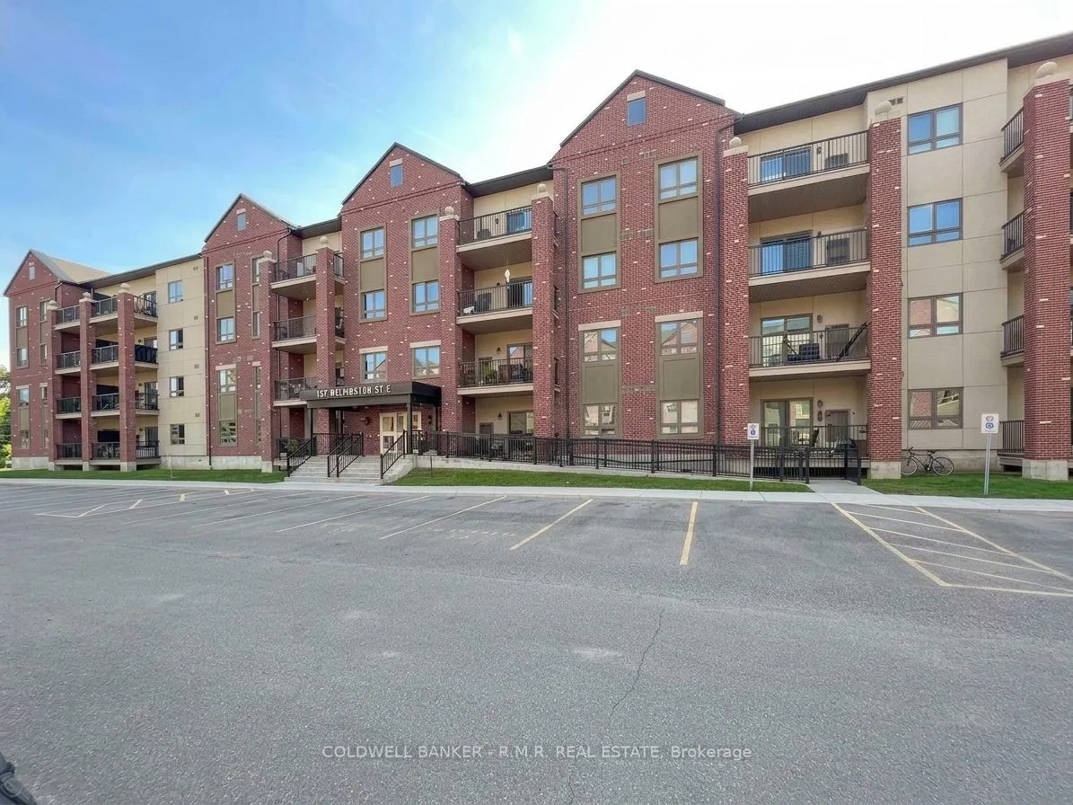 157 Wellington Street E #103