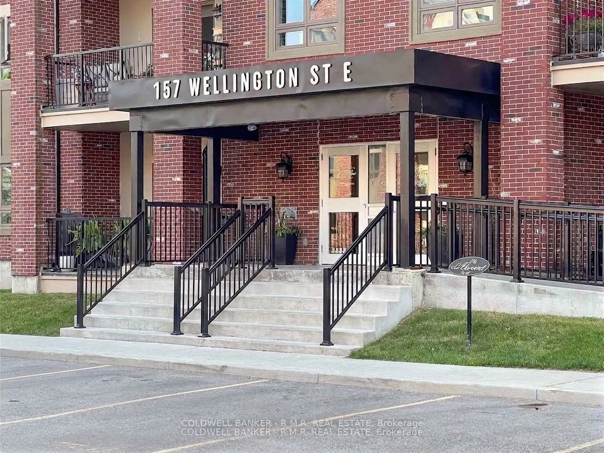 157 Wellington Street E #103