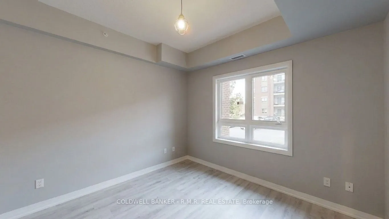 157 Wellington Street E #103