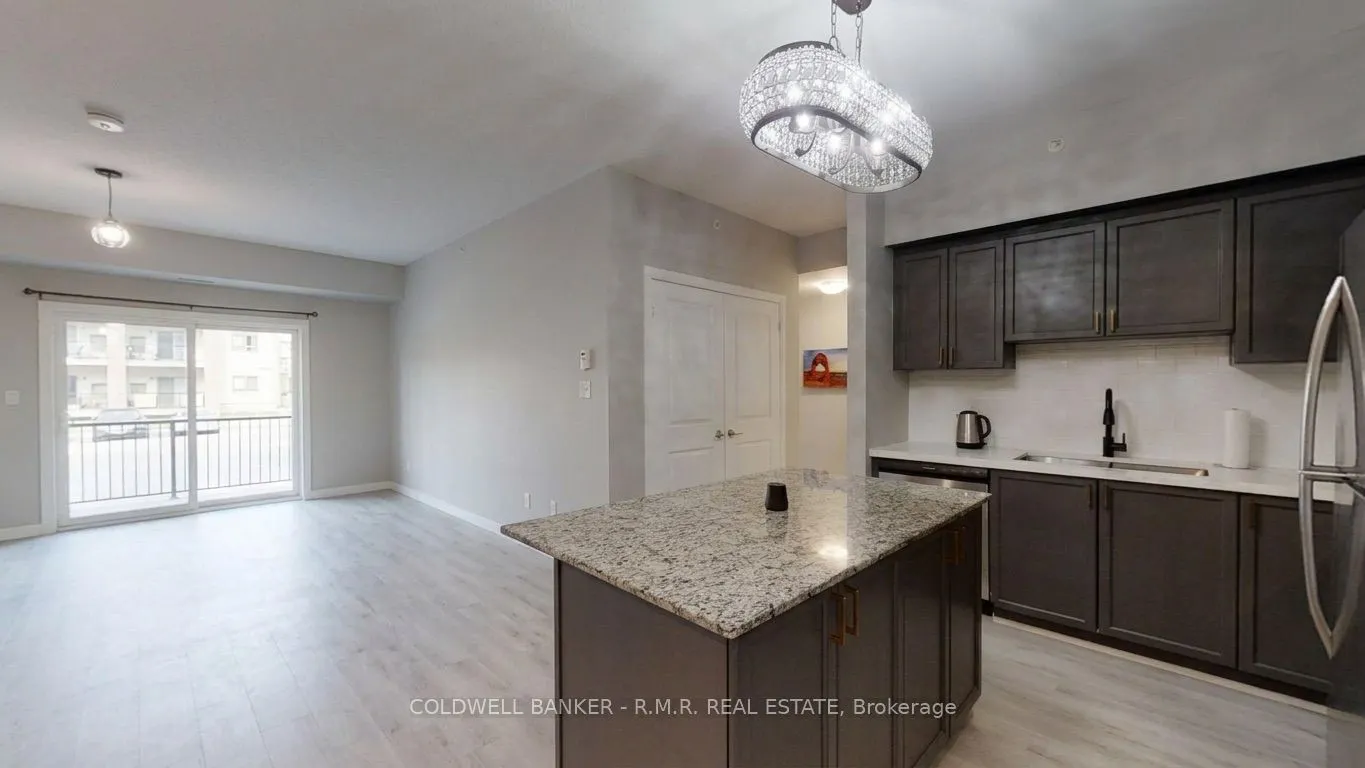 157 Wellington Street E #103