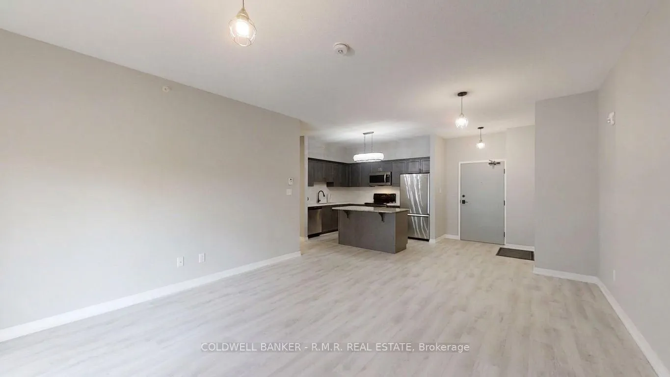 157 Wellington Street E #103