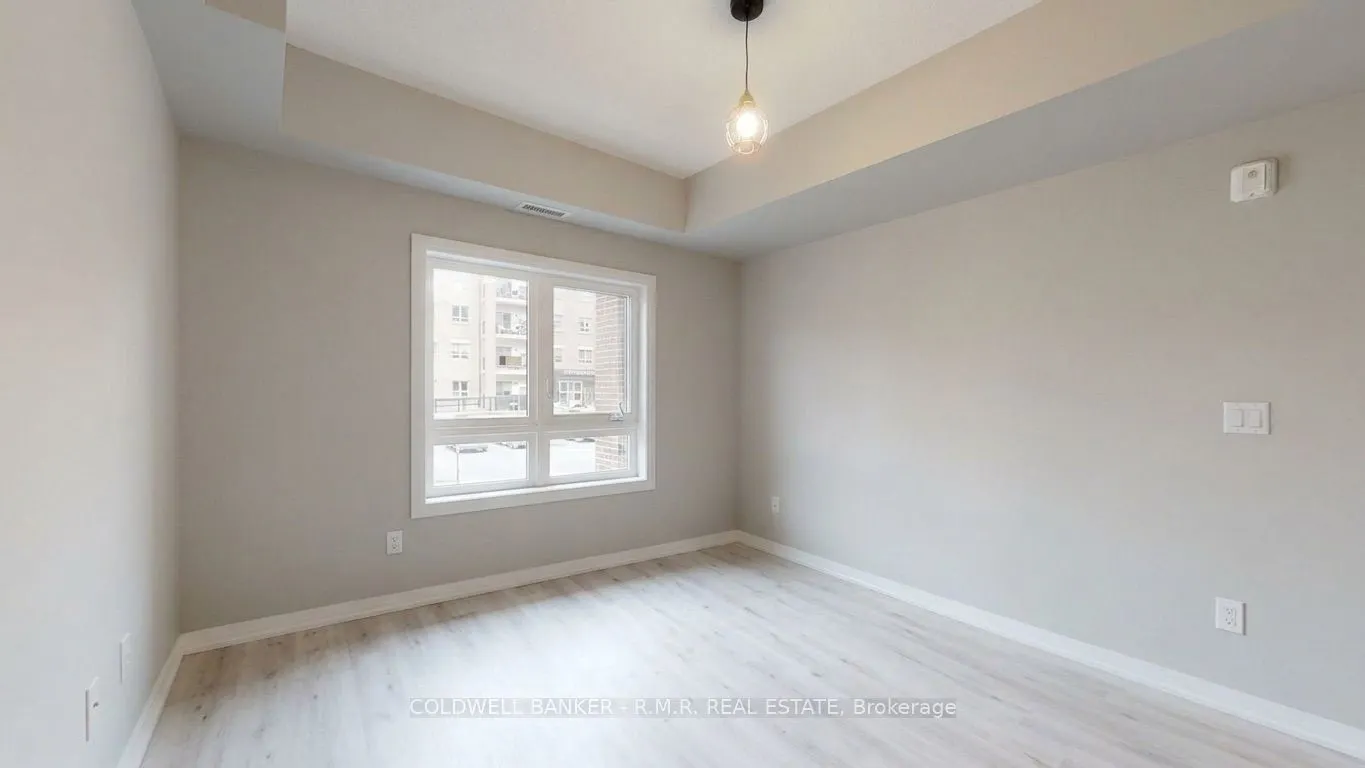 157 Wellington Street E #103
