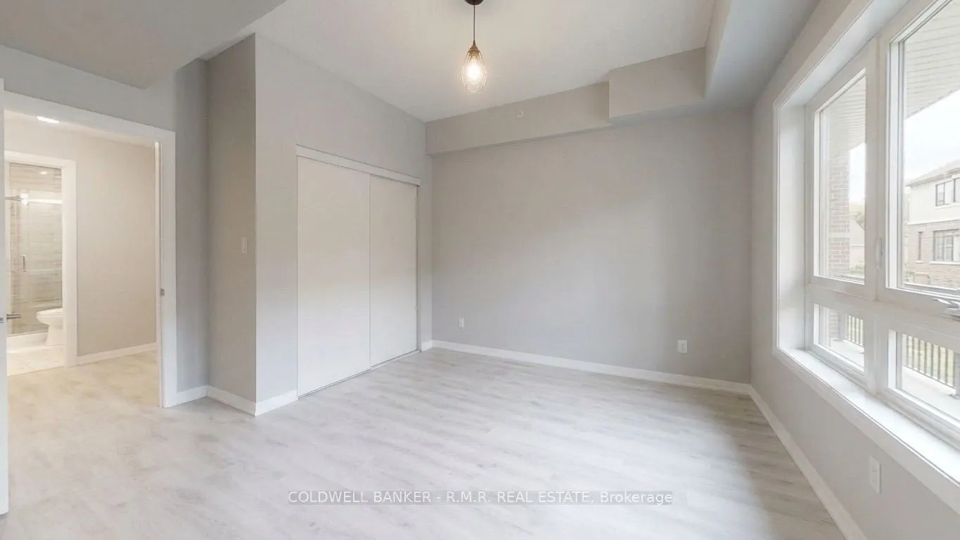 157 Wellington Street E #103