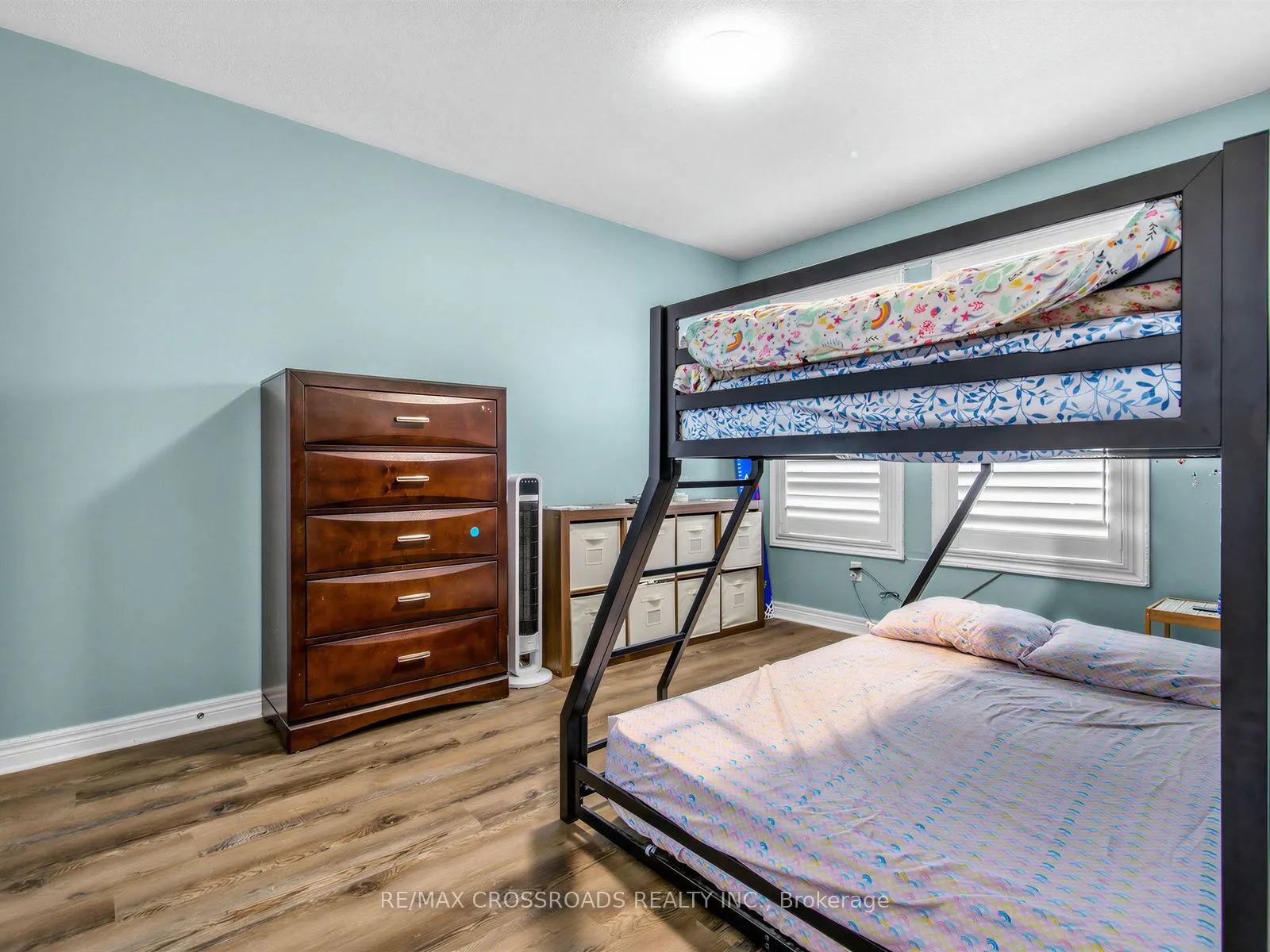 23 Worthview Drive S
