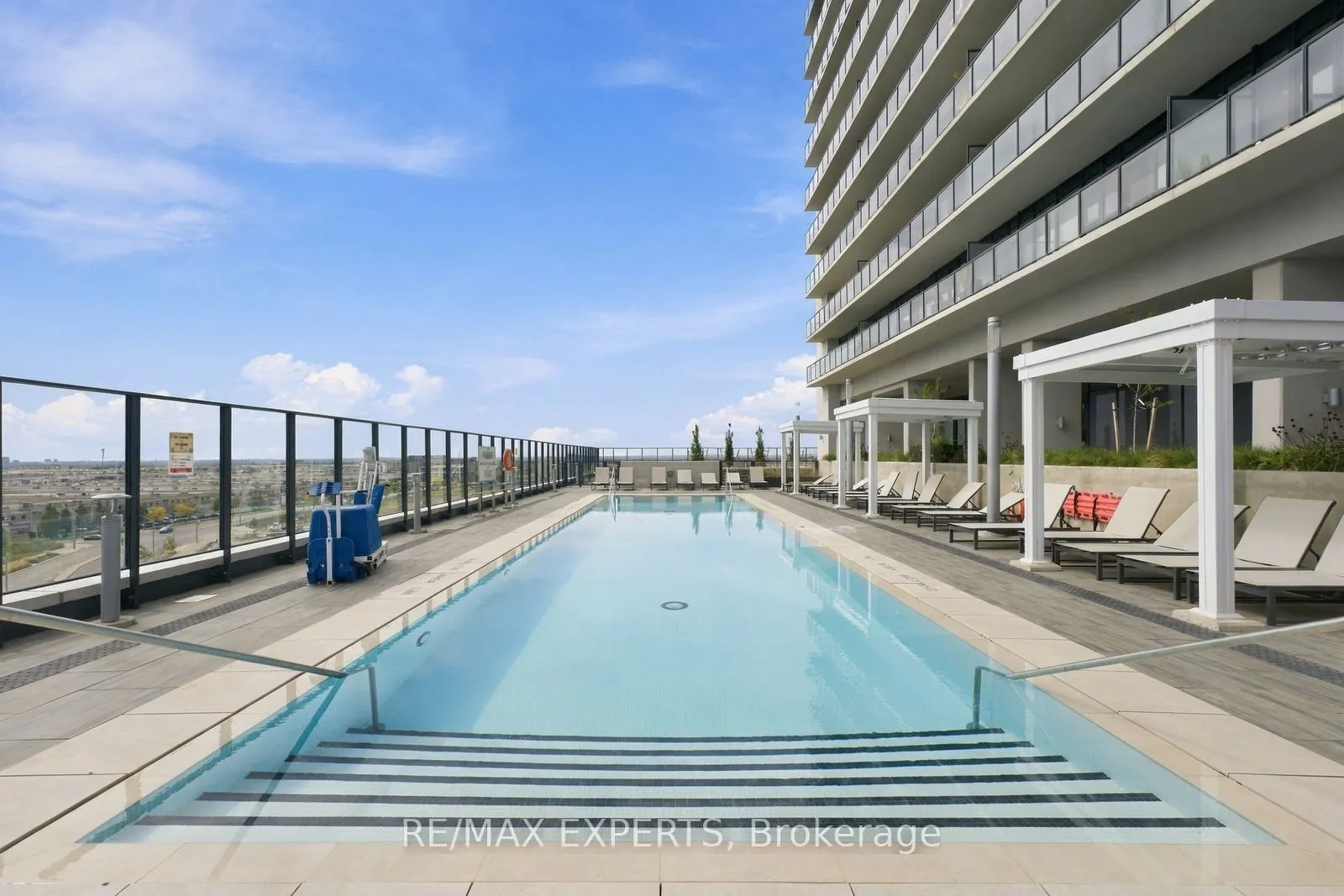 8960 Jane Street #224