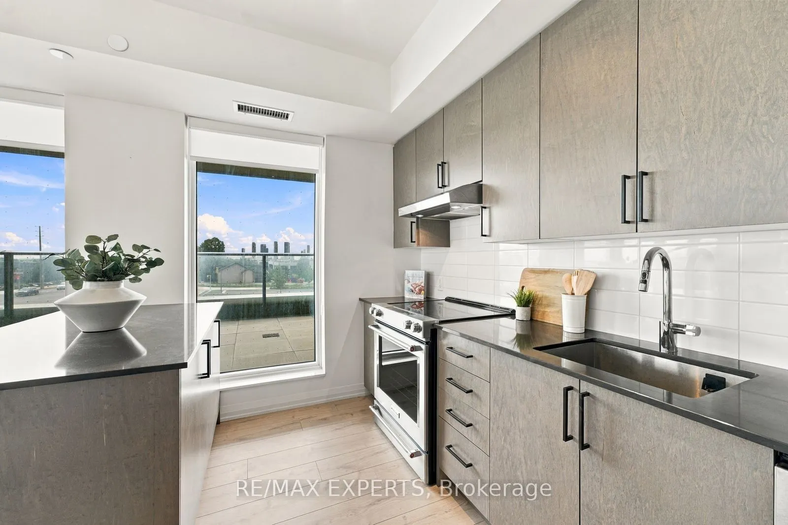 8960 Jane Street #224