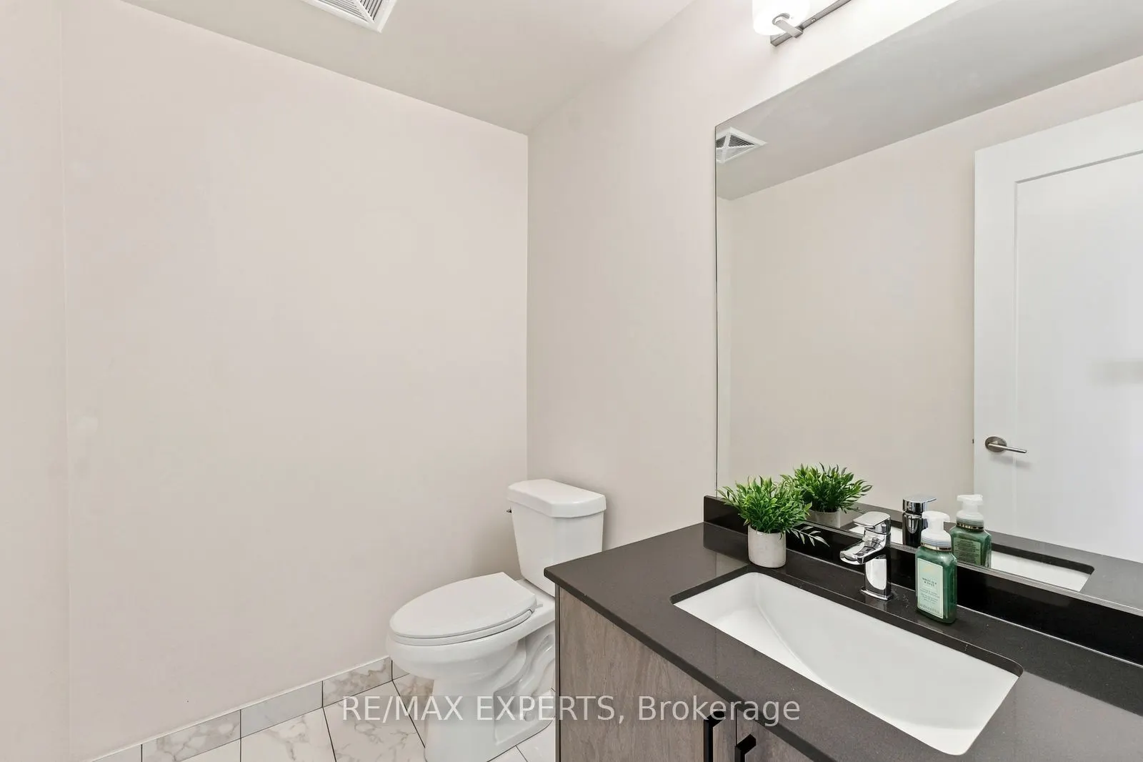 8960 Jane Street #224