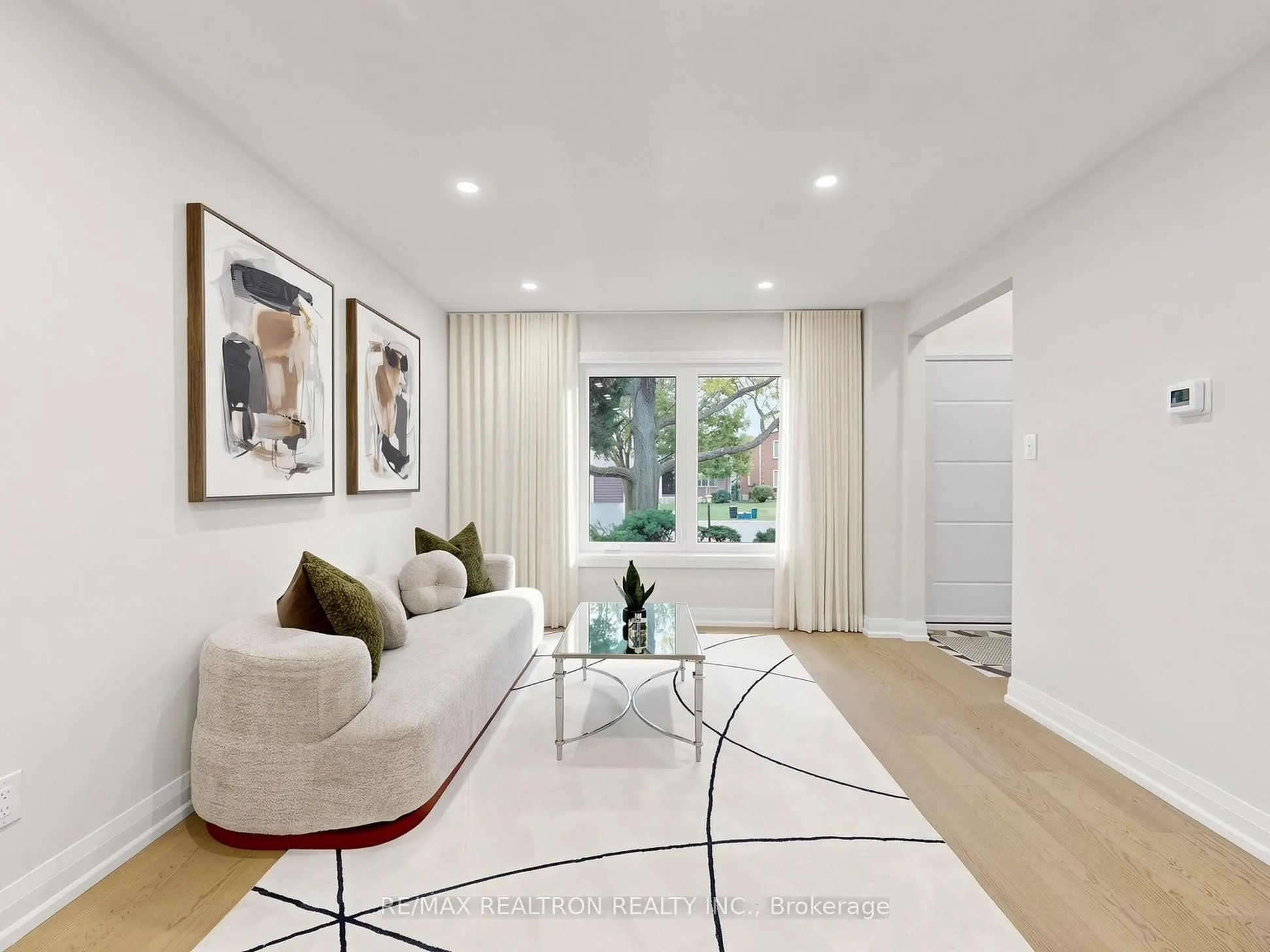14 Lund Street
