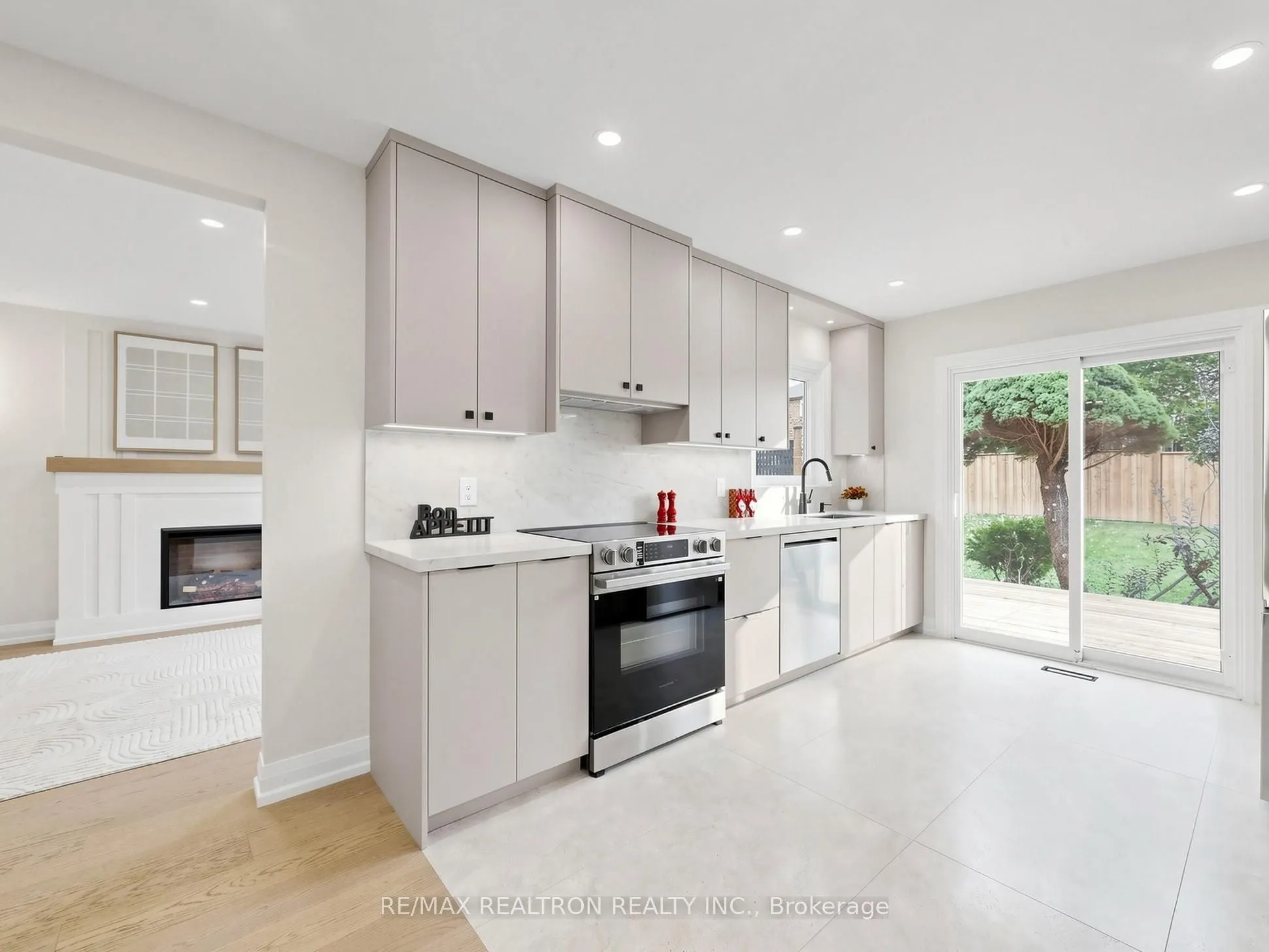 14 Lund Street