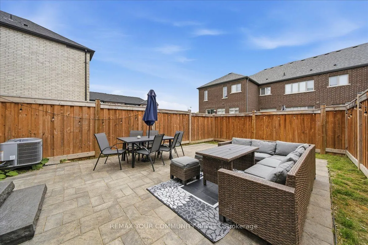 211 Landolfi Way