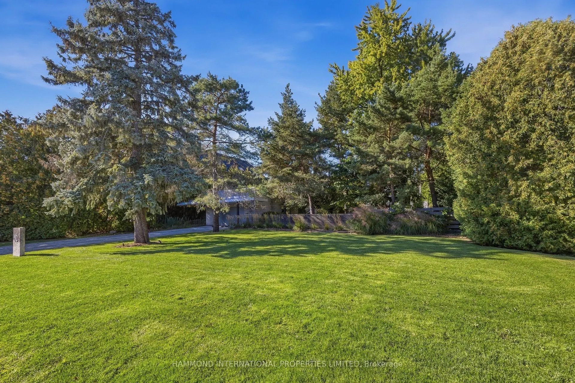 92 Westwood Lane