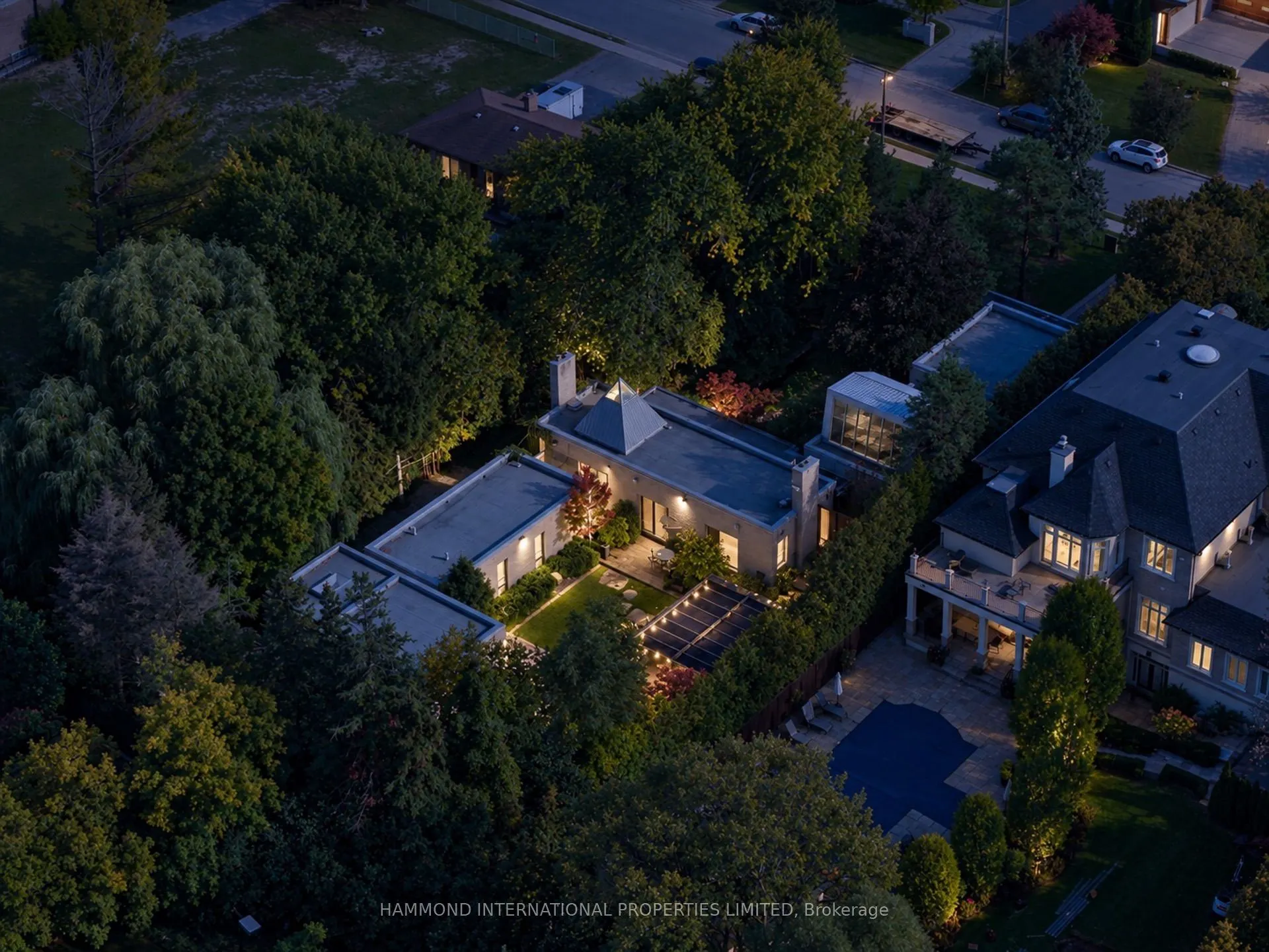 92 Westwood Lane