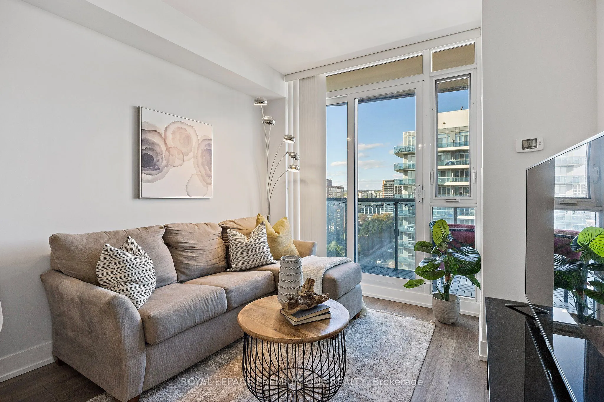 9471 Yonge Street ##1514