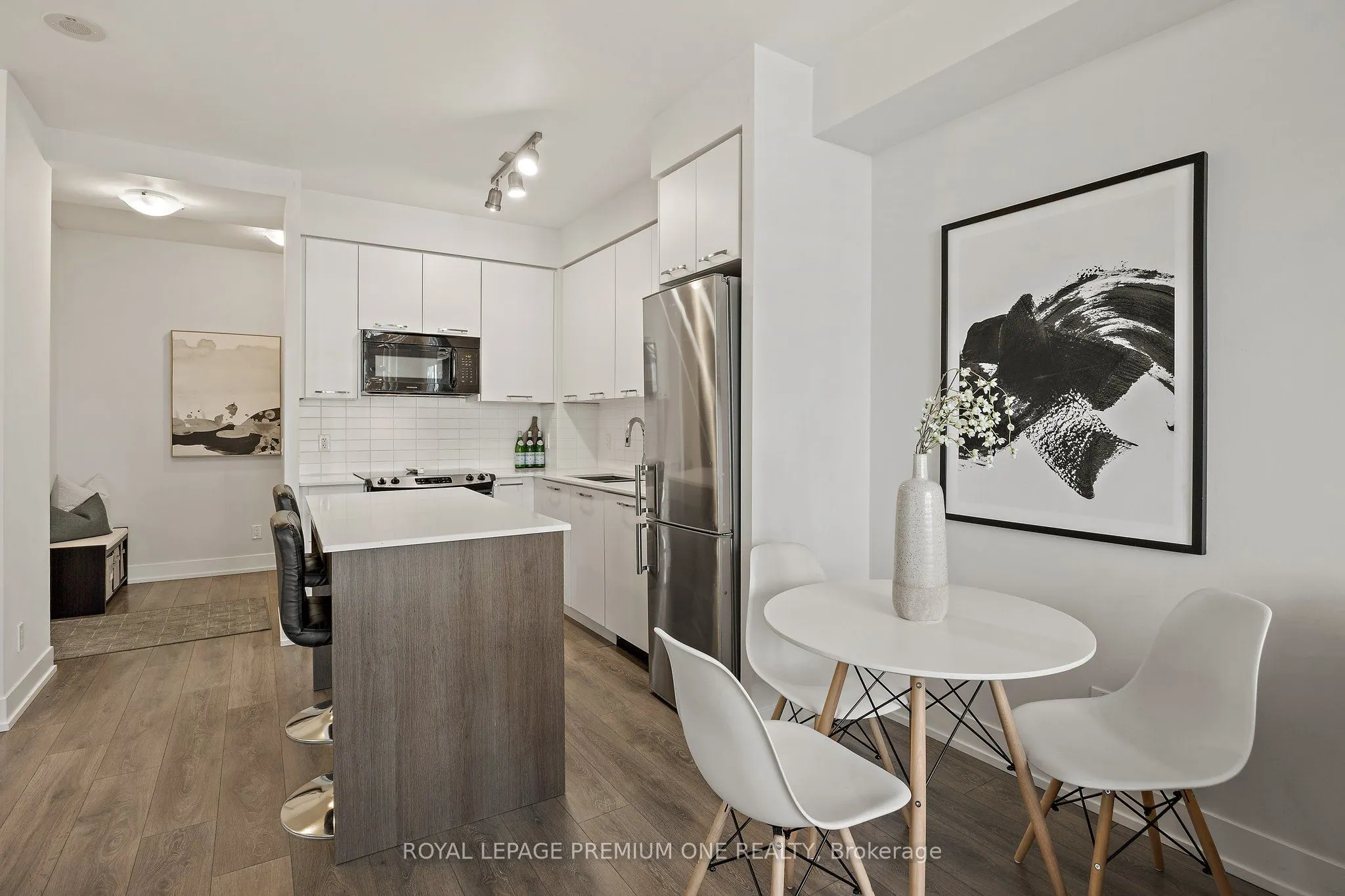 9471 Yonge Street ##1514