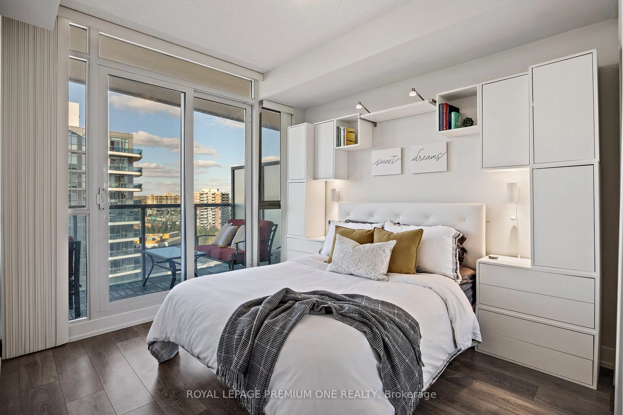 9471 Yonge Street ##1514