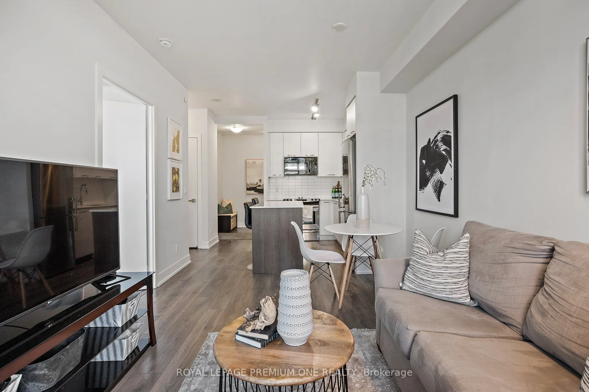 9471 Yonge Street ##1514