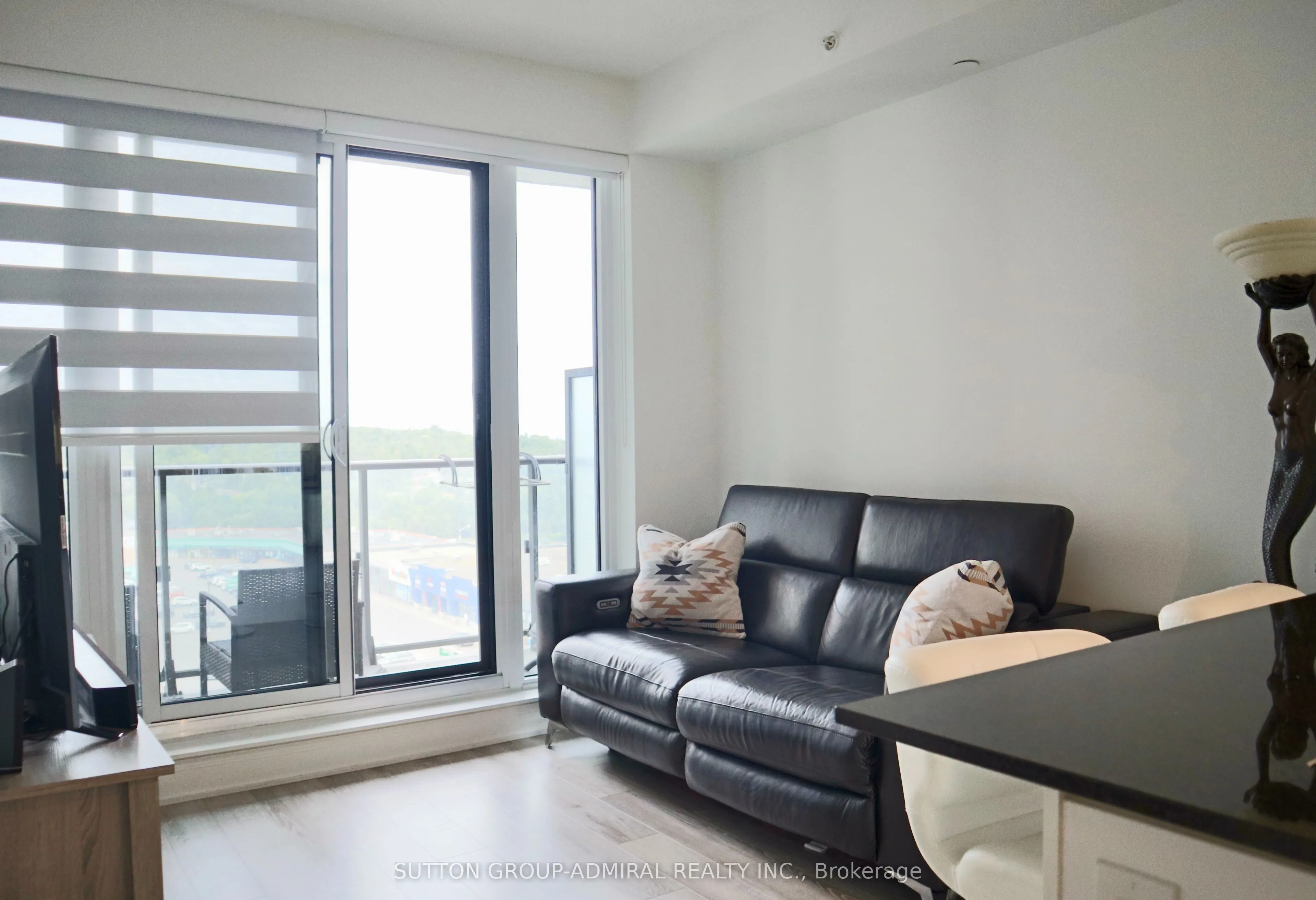 9618 Yonge Street #1008