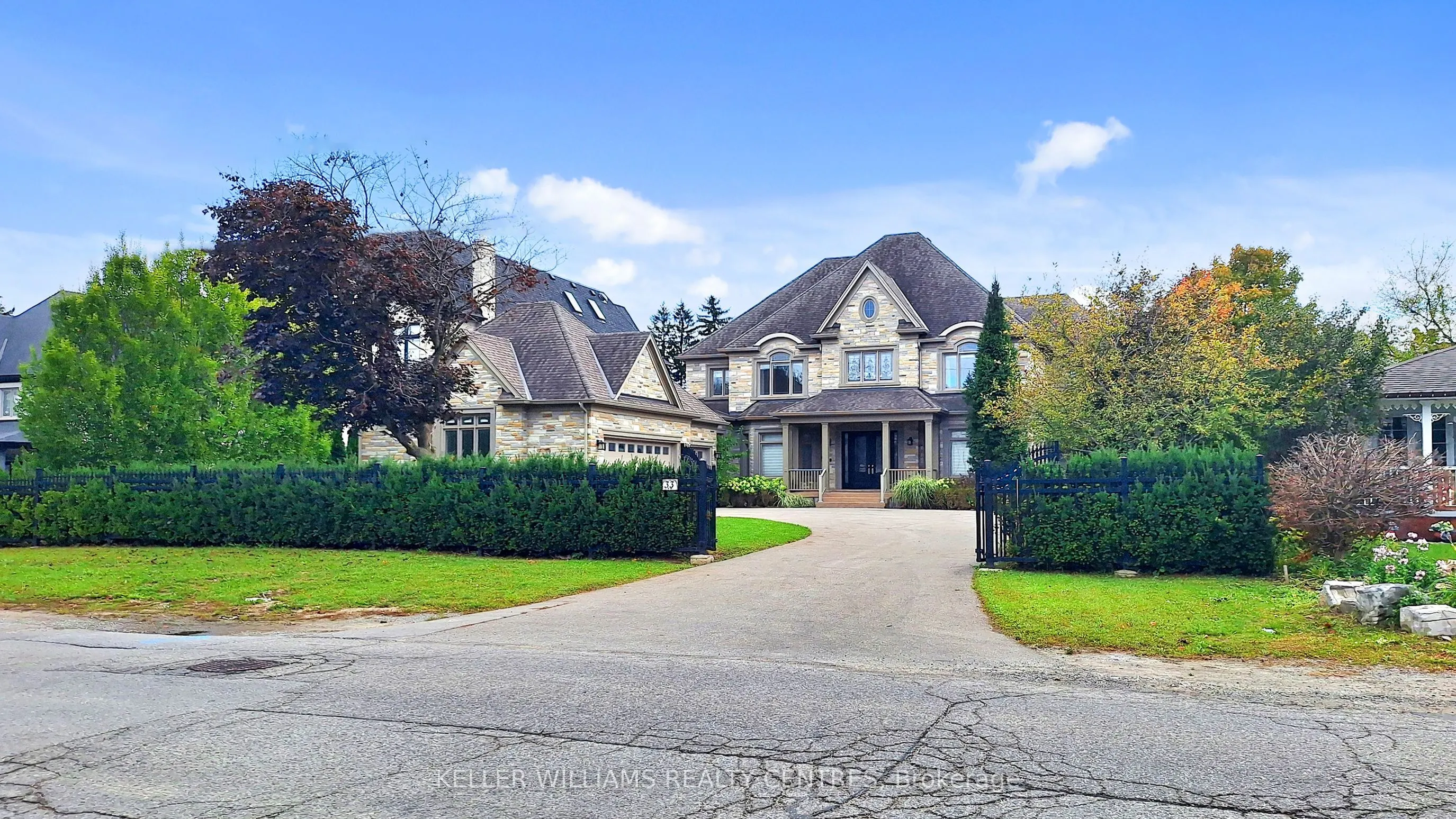 33 Maple Grove Avenue