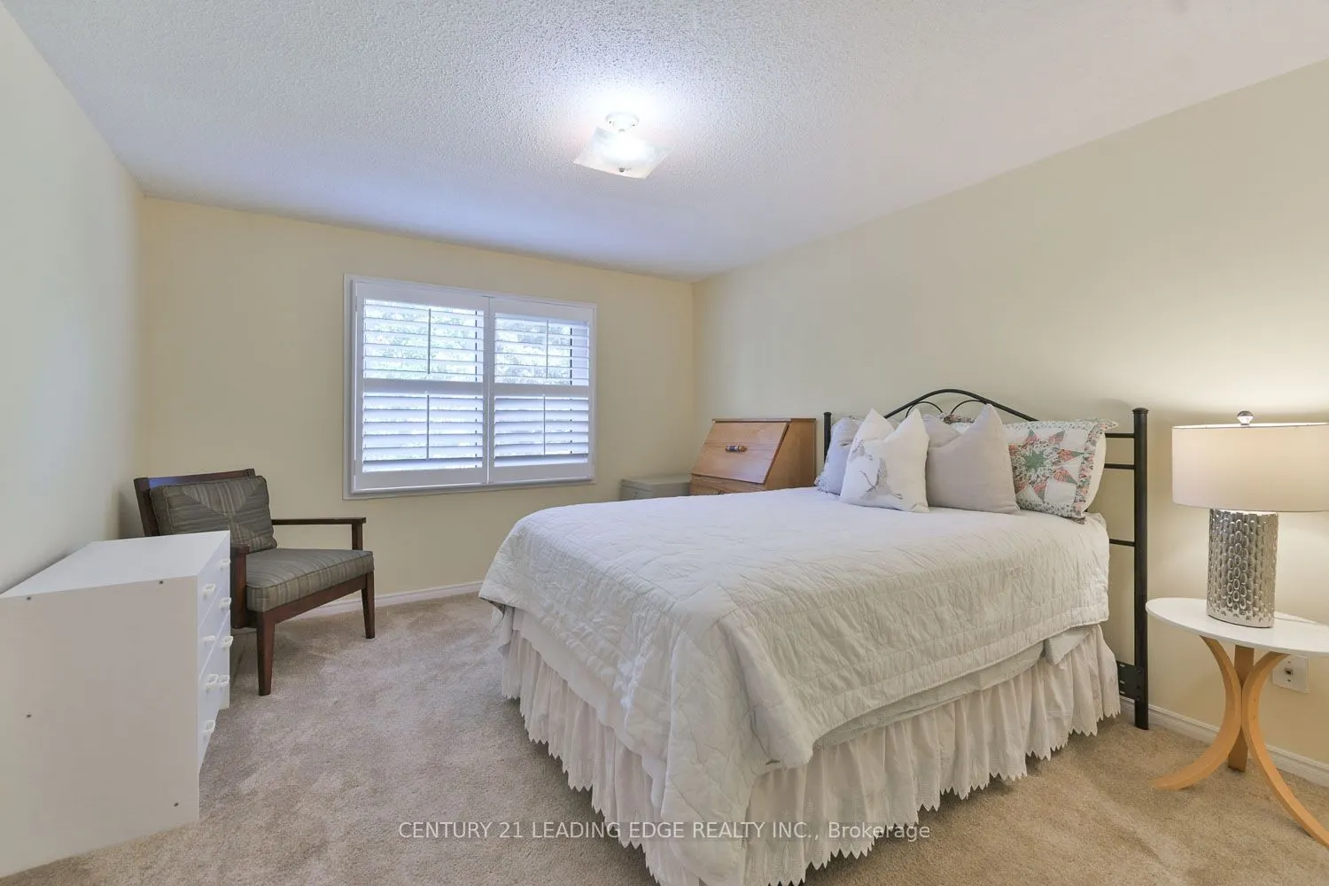 14 Montrose Crescent