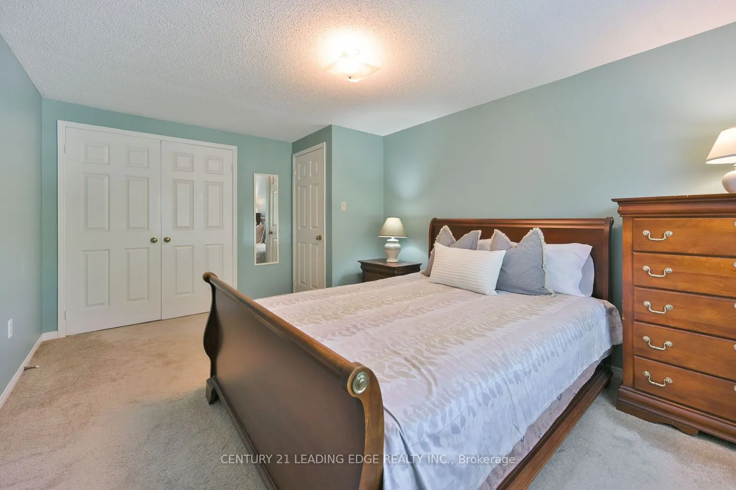 14 Montrose Crescent