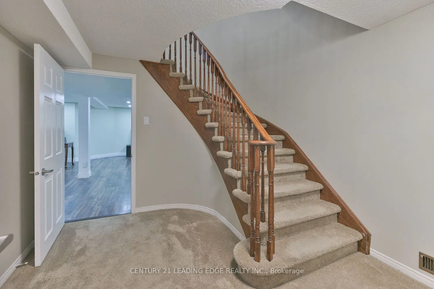 14 Montrose Crescent