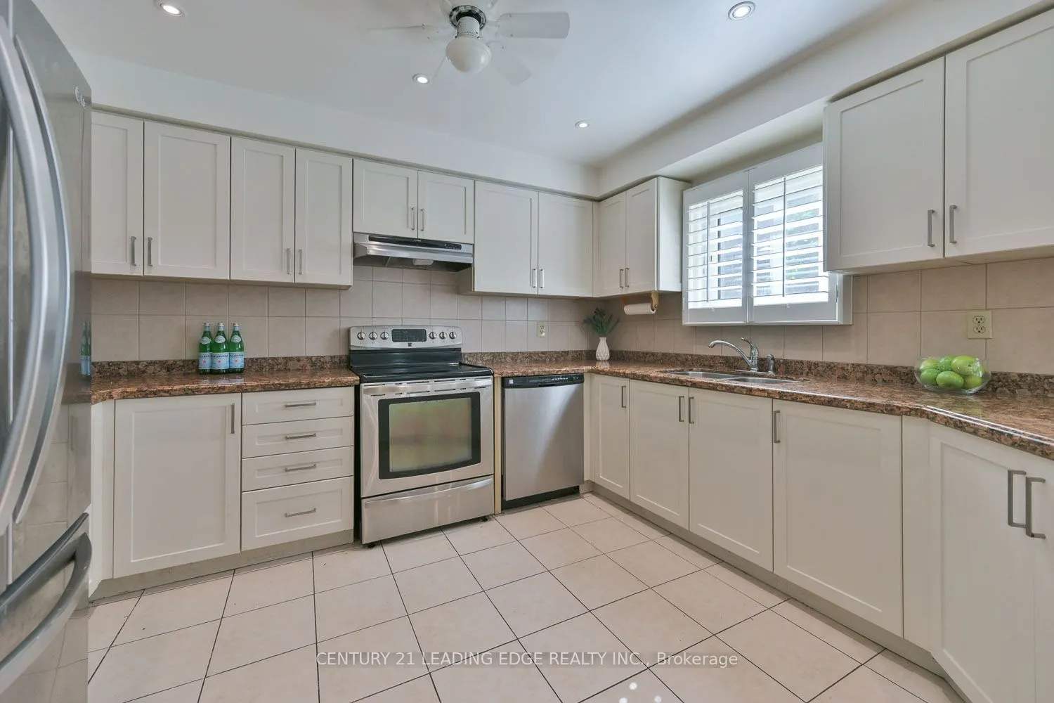 14 Montrose Crescent