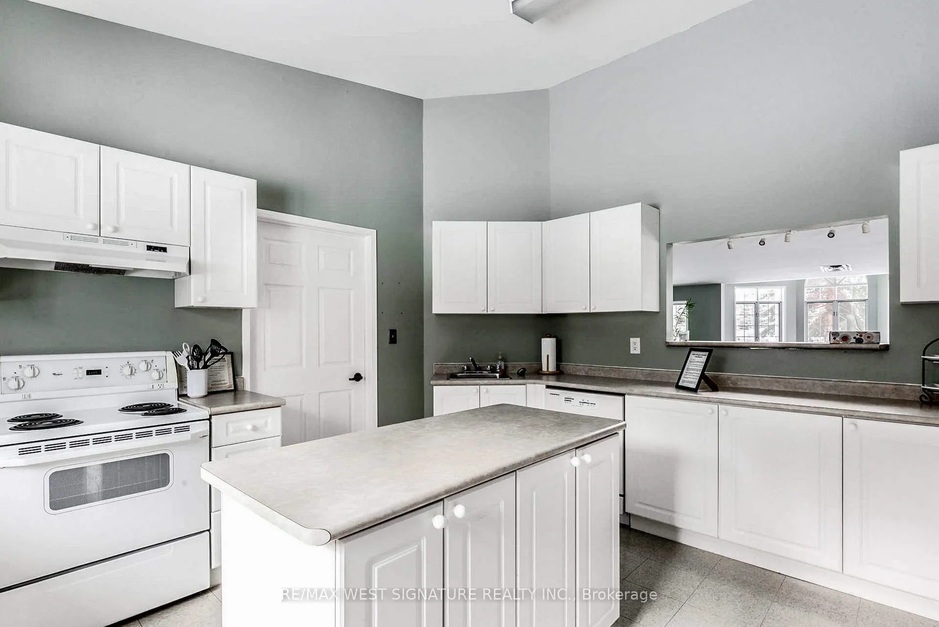 75 Treelawn Boulevard #105