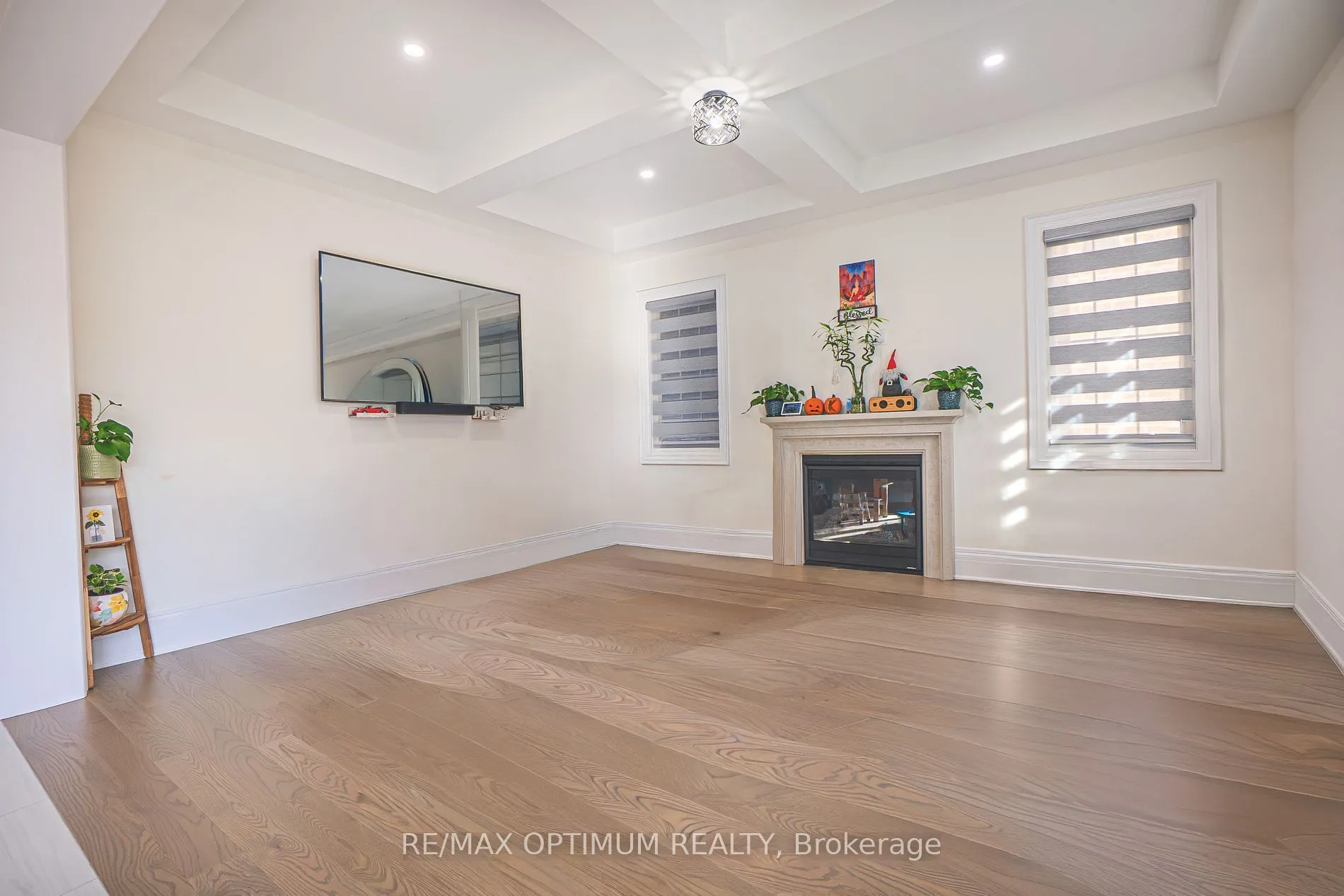 53 Kinburn Crescent
