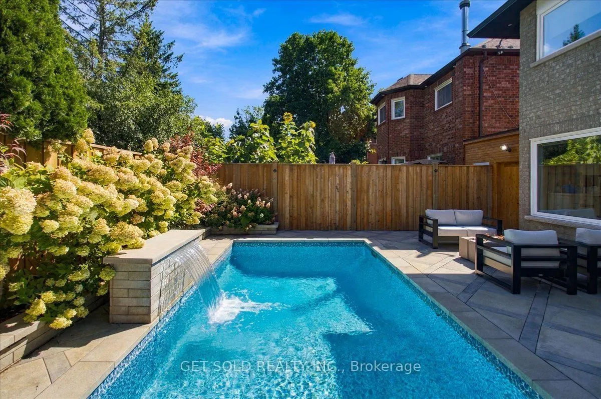 10 Coldwater Court