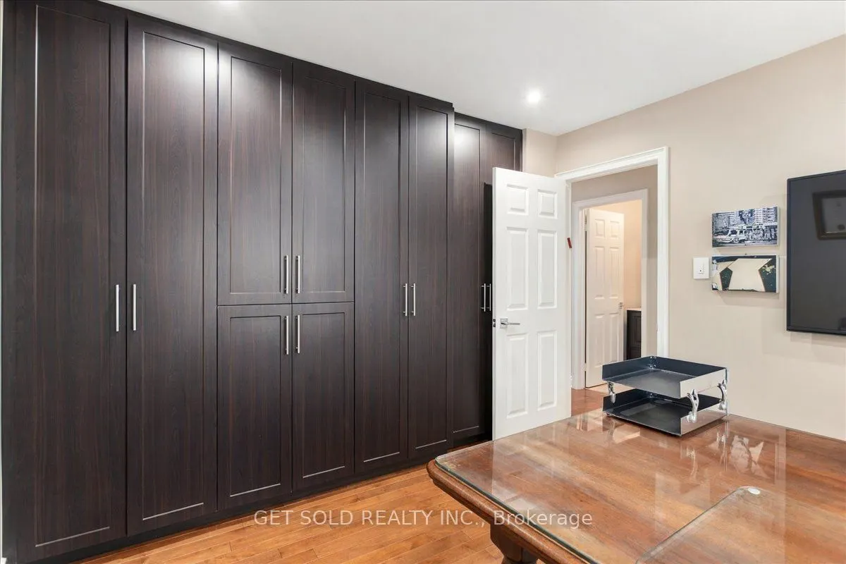 10 Coldwater Court