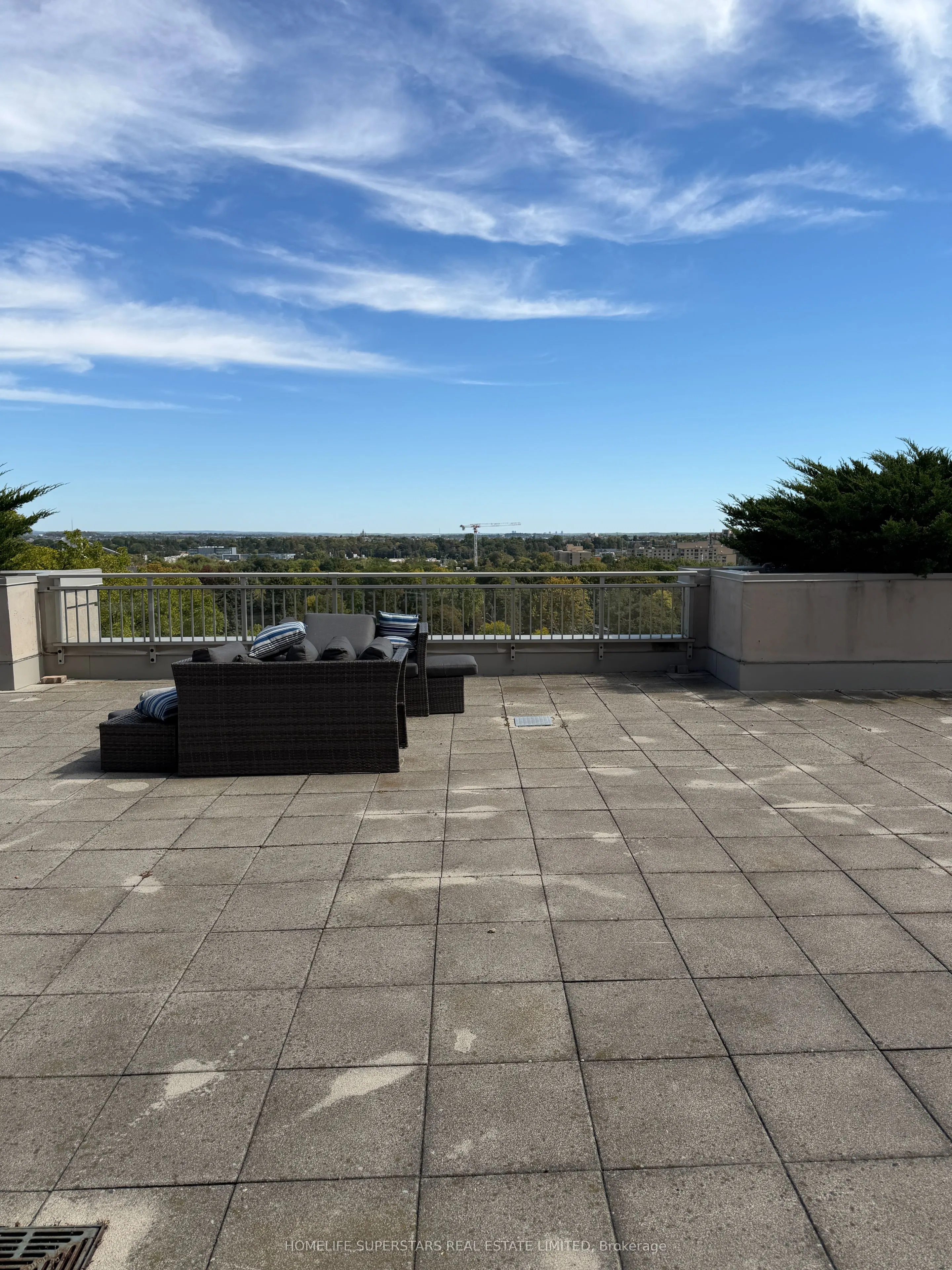 10101 Yonge Street #619