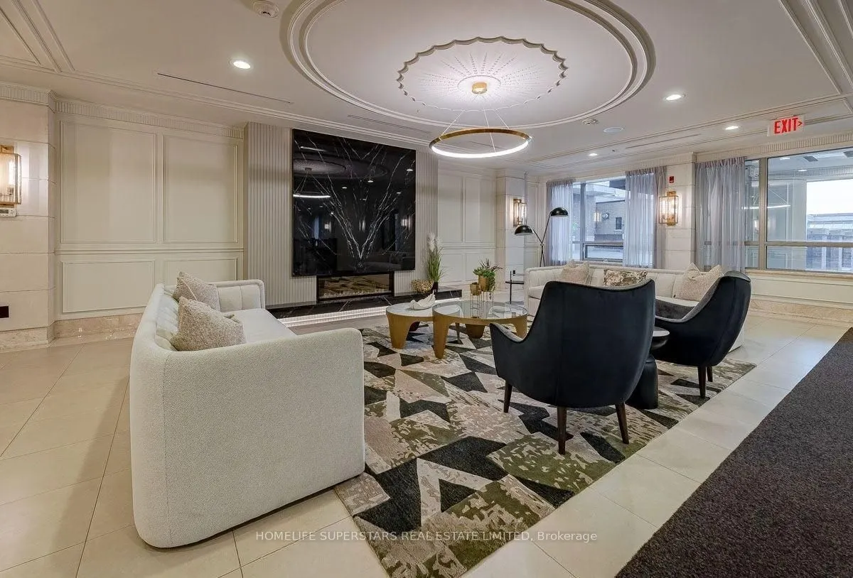 10101 Yonge Street #619