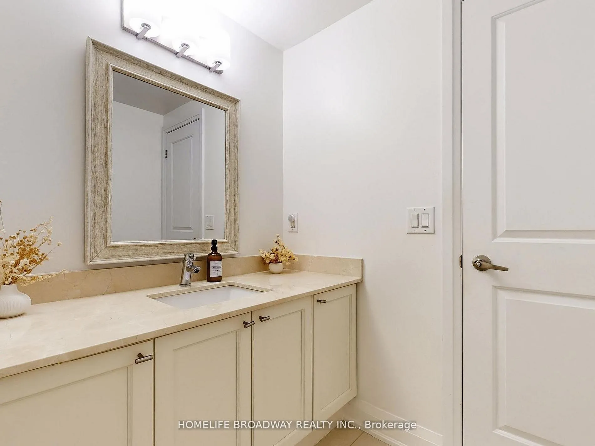 24 Woodstream Boulevard #112