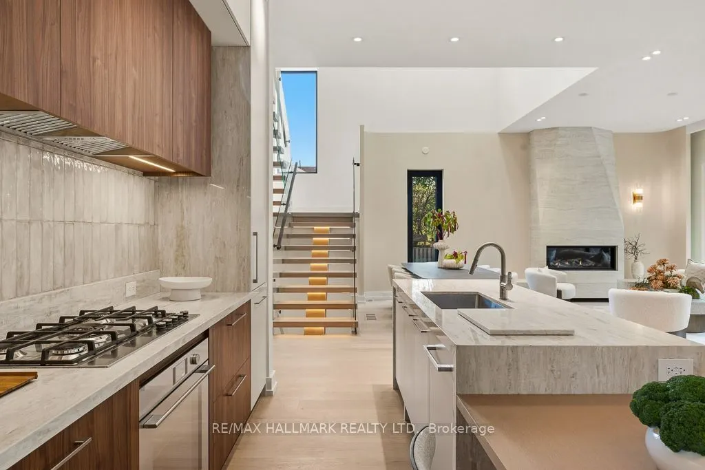 81 Meadowview Avenue