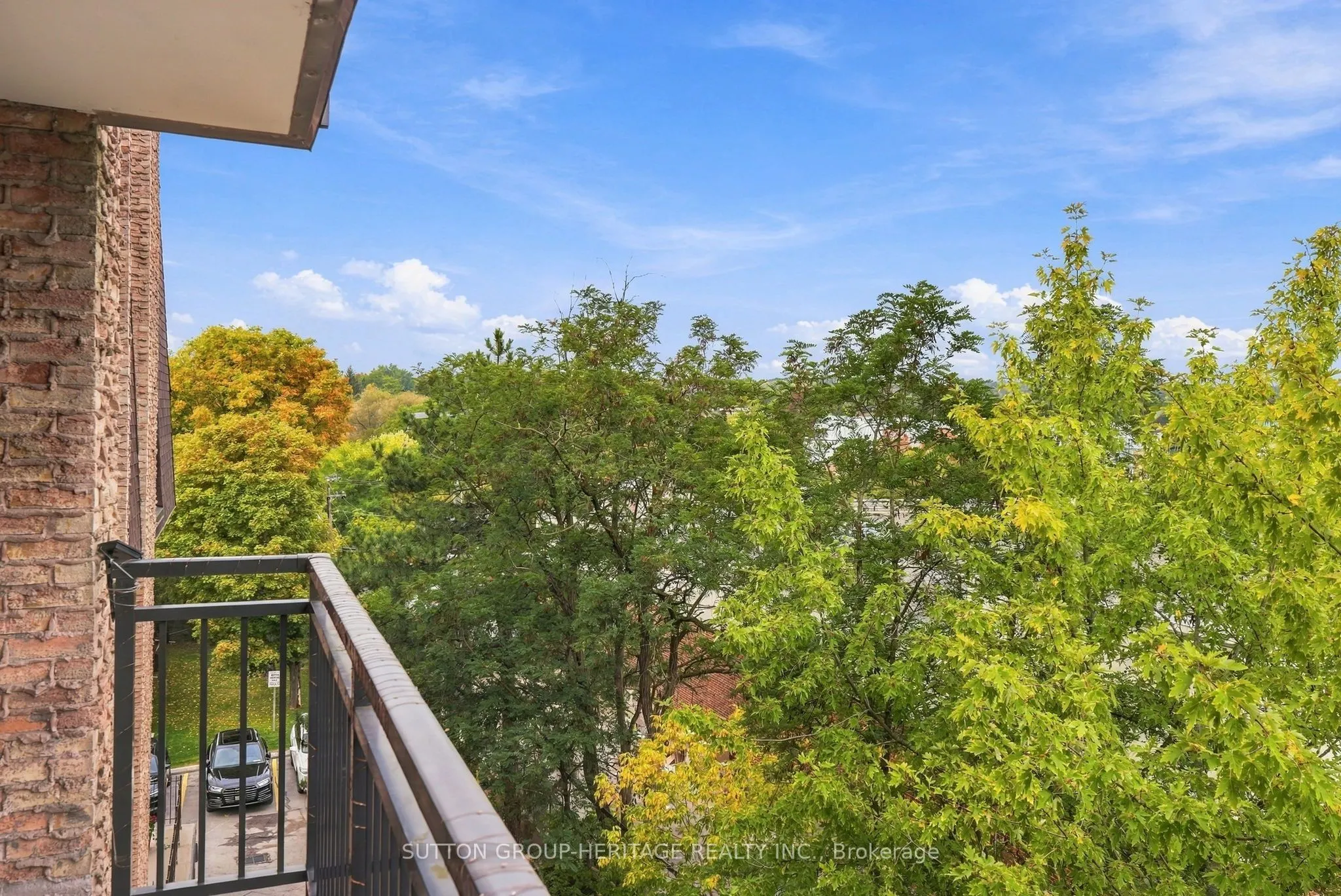 15390 Yonge Street #406