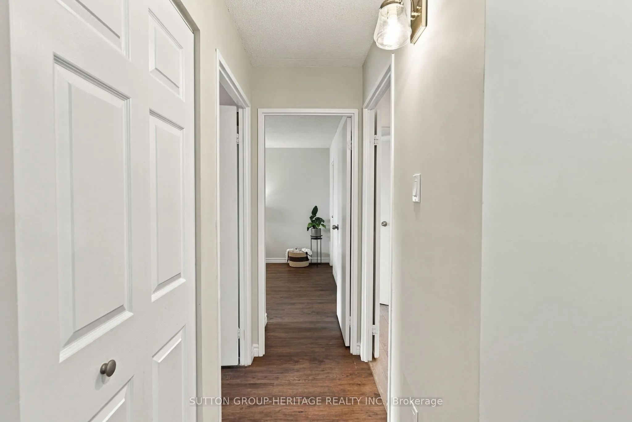 15390 Yonge Street #406