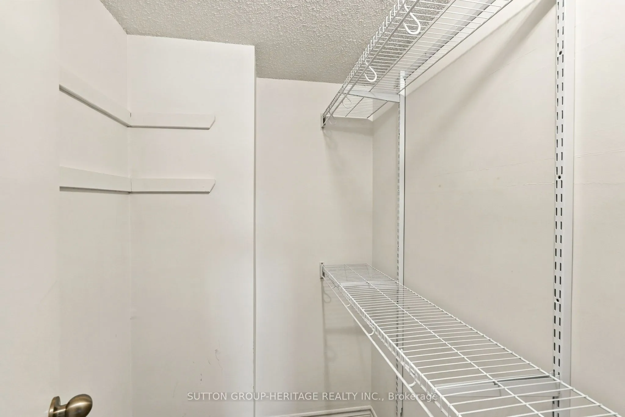 15390 Yonge Street #406