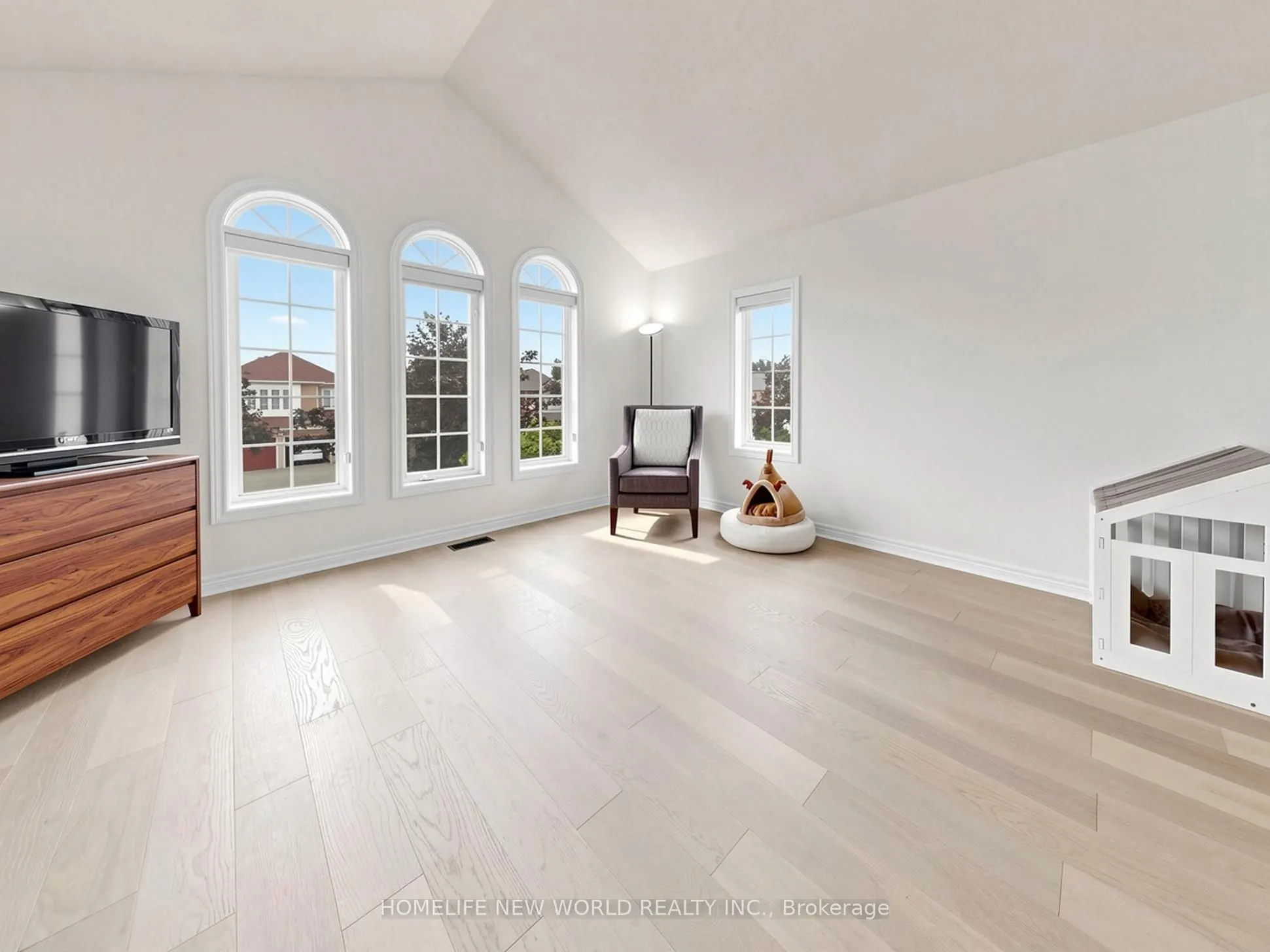 7 Monaco Crescent