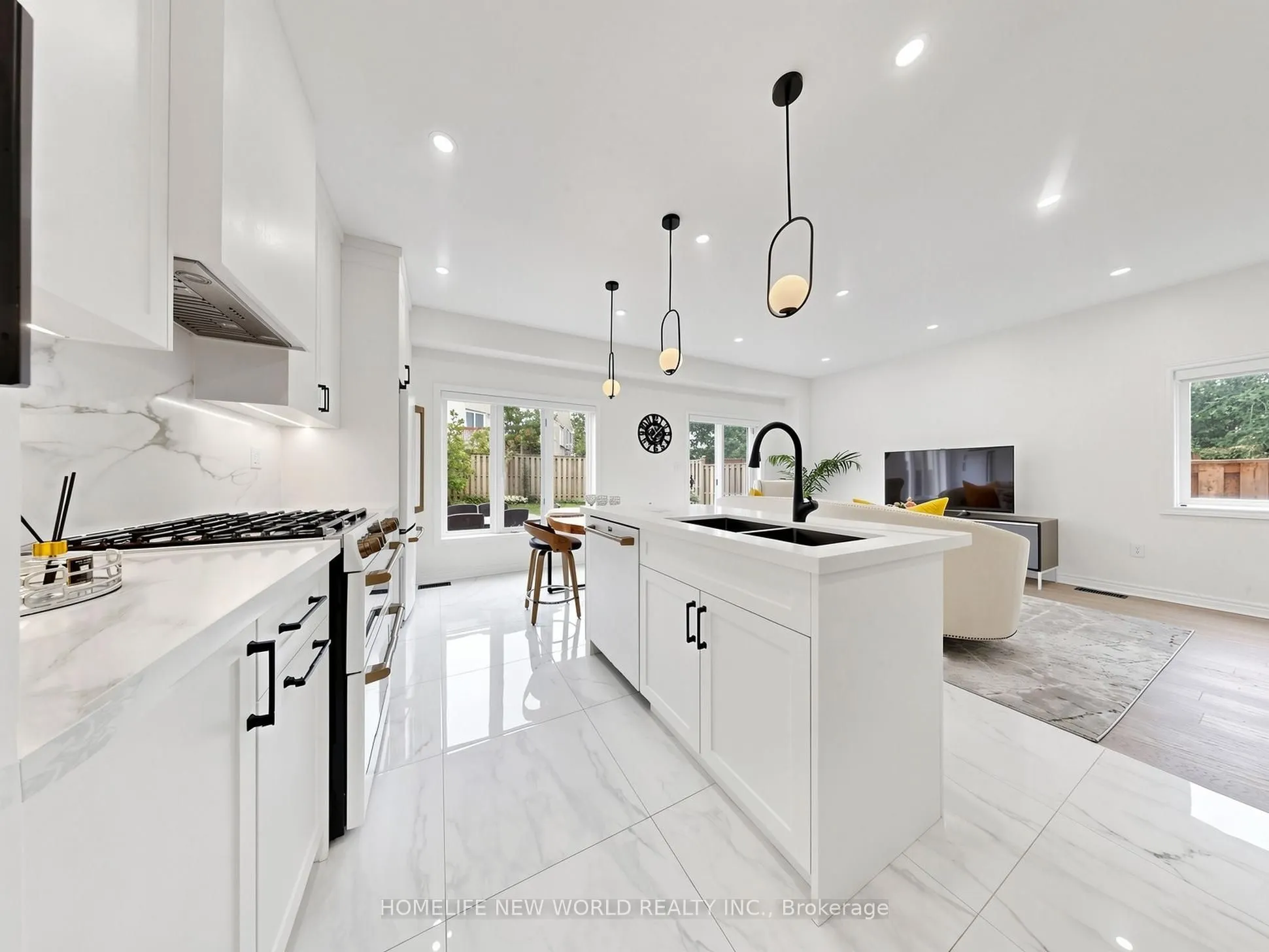 7 Monaco Crescent
