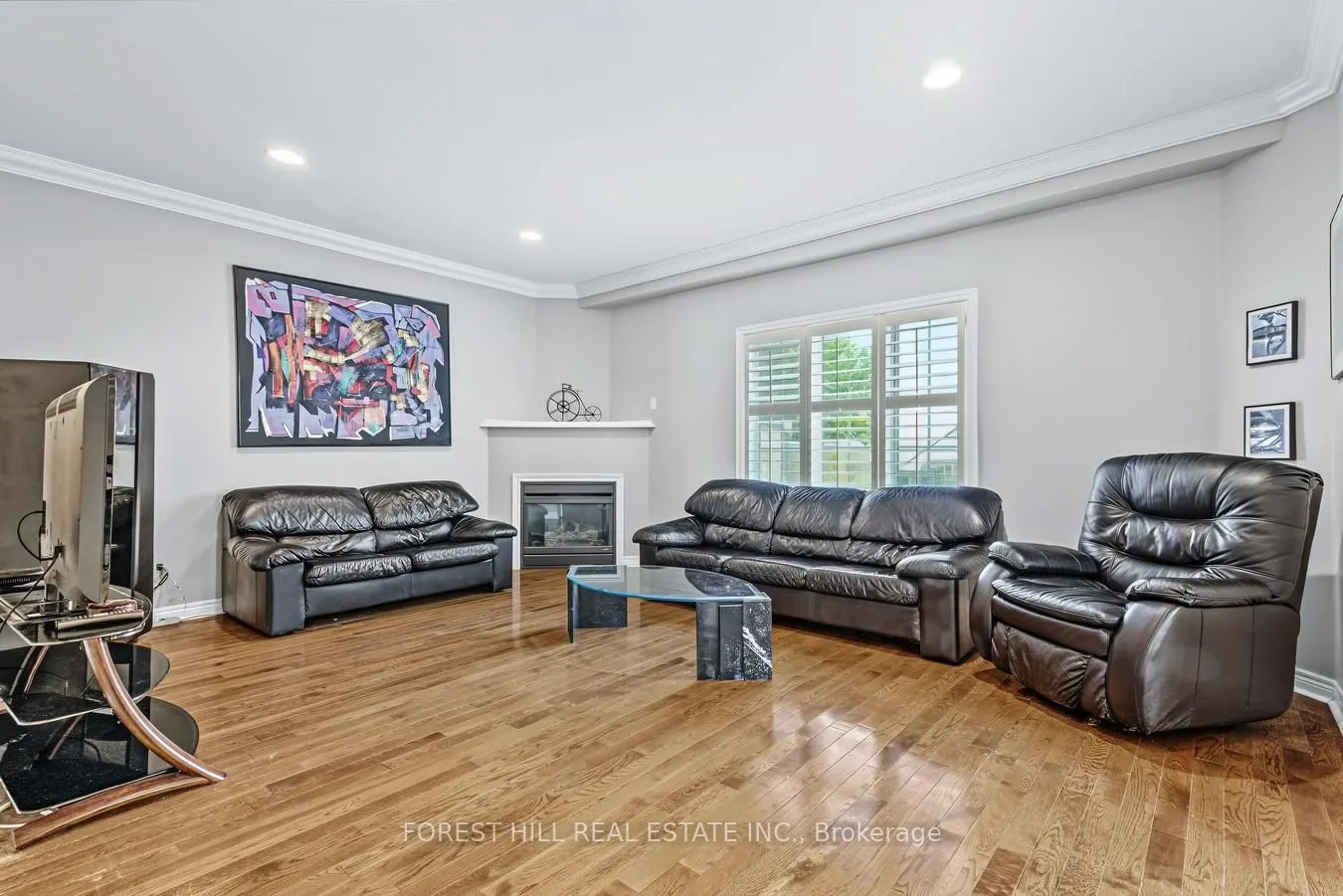 54 Maple Grove Avenue