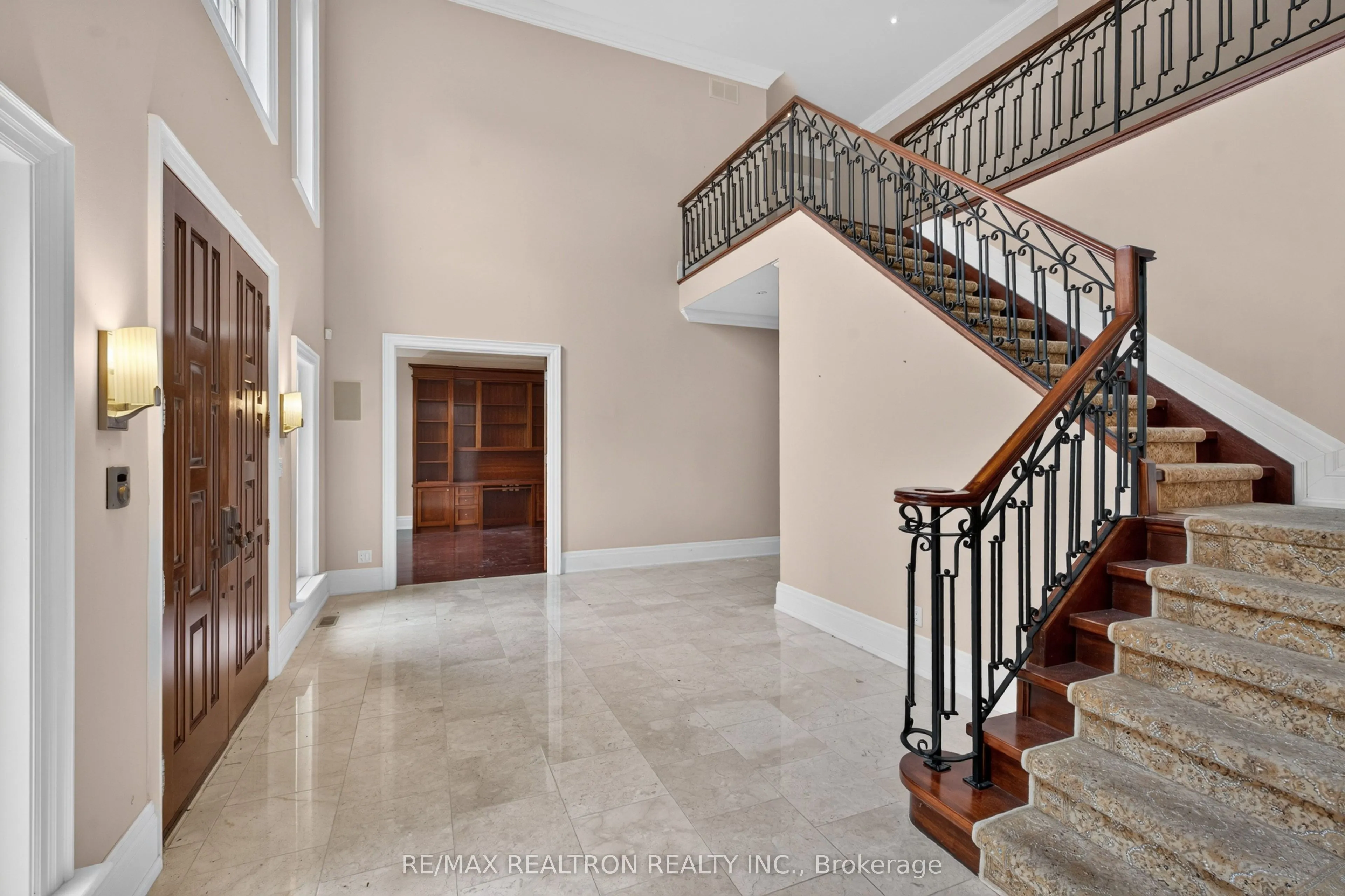 65 Kingswood Drive