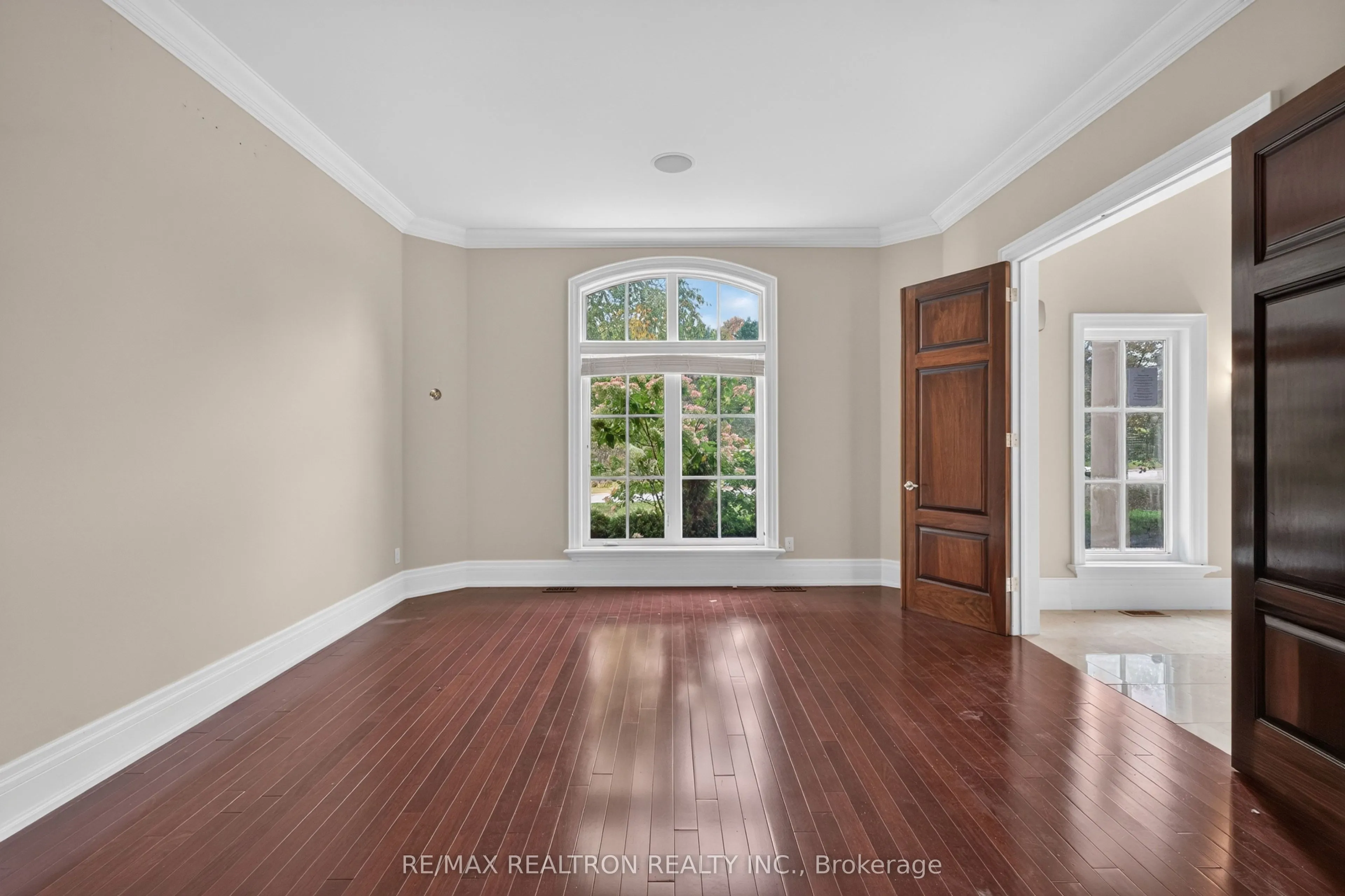 65 Kingswood Drive
