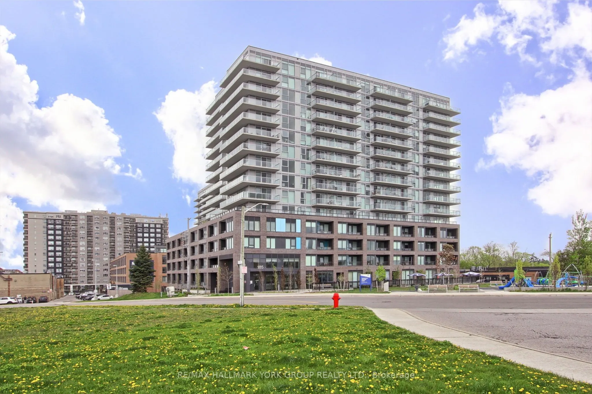 185 Deerfield Road #419